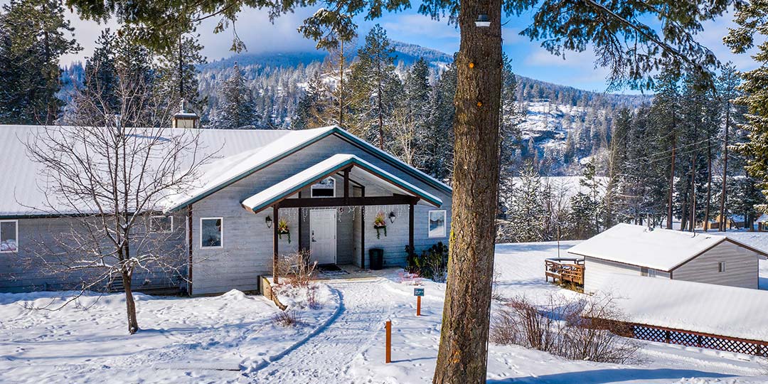 Selkirk Lodge in Winter