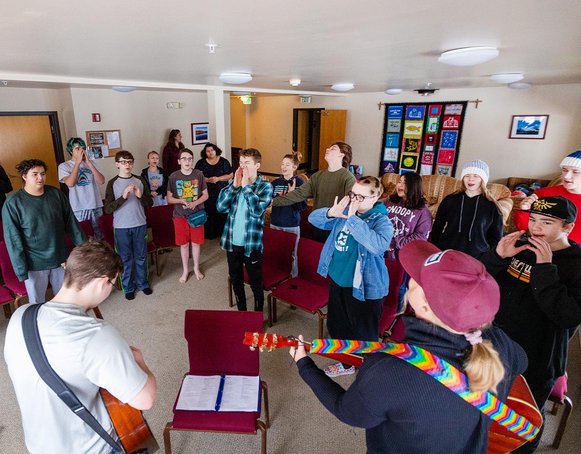 Twinlow Camp Youth Winter Camp North Idaho Spokane Worship